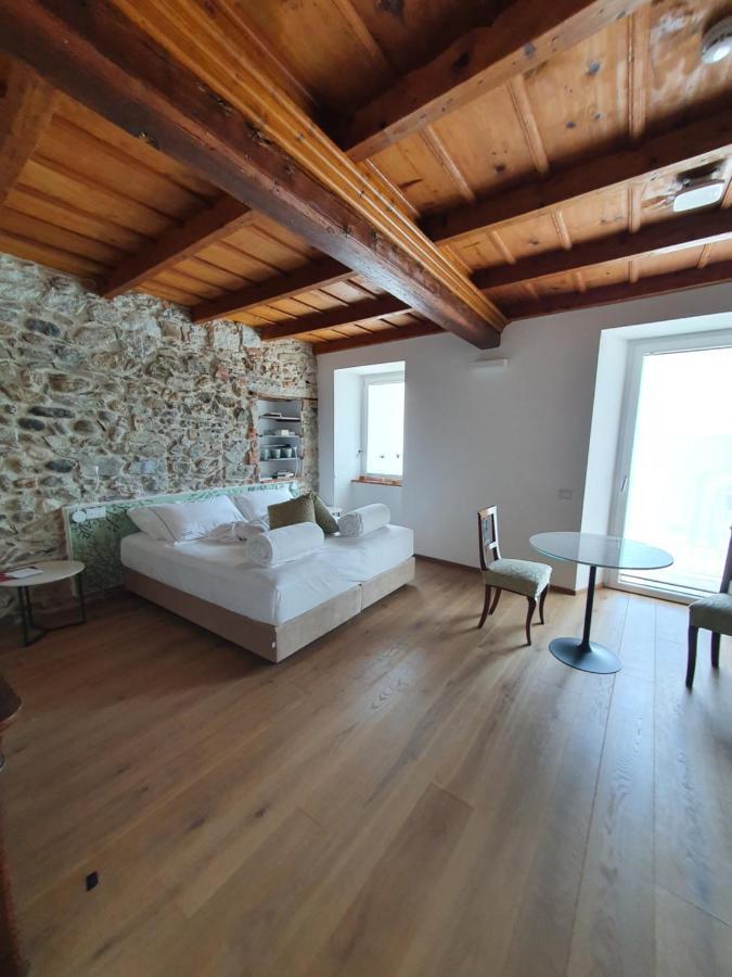 Casa Castagna 1620 Bed and Breakfast Mergozzo Buitenkant foto